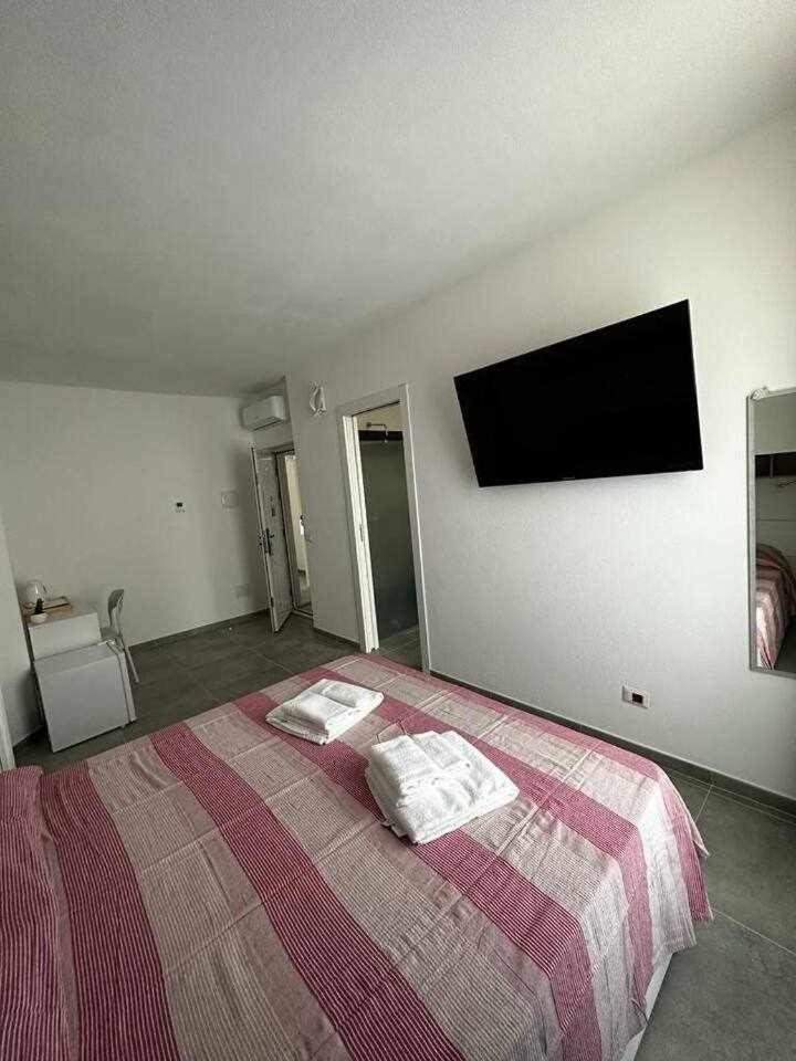 La Residenza Del Re Bed & Breakfast ปาเลา ภายนอก รูปภาพ